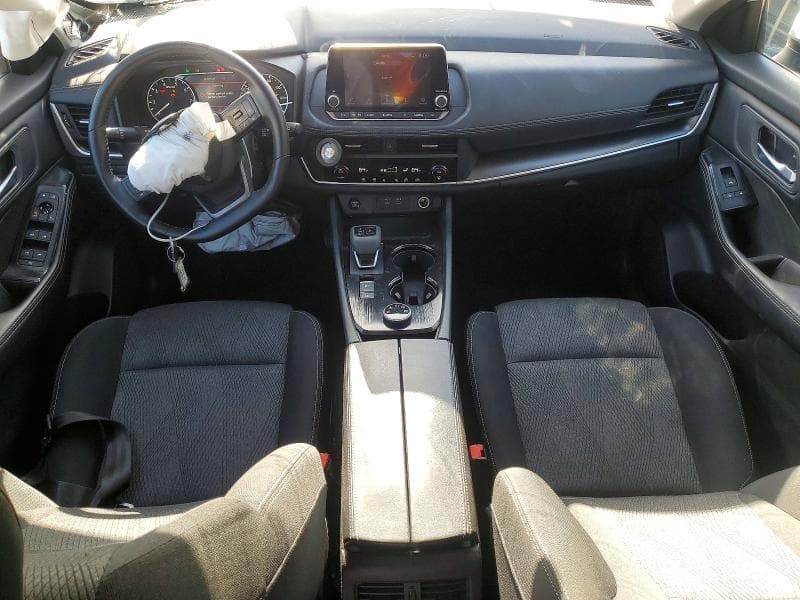 2025 NISSAN ROGUE SV 8