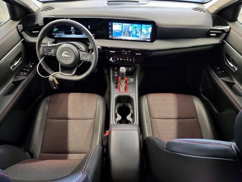2026 NISSAN KICKS SR 8