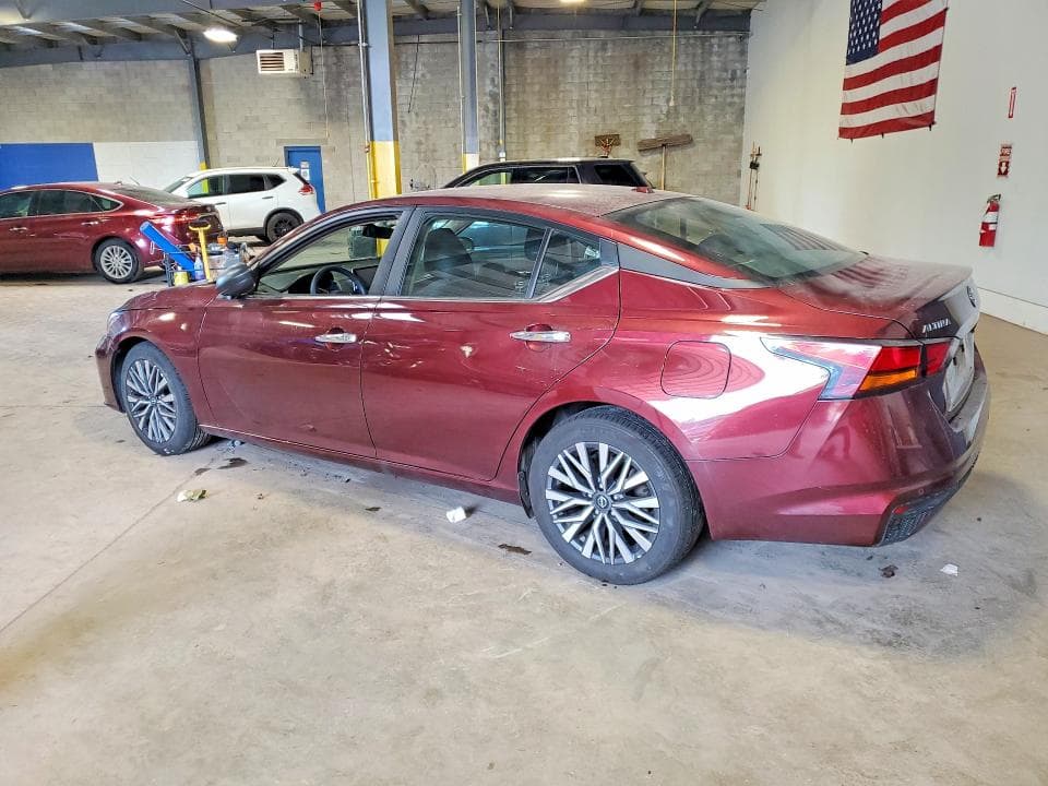 2025 NISSAN ALTIMA SV 2