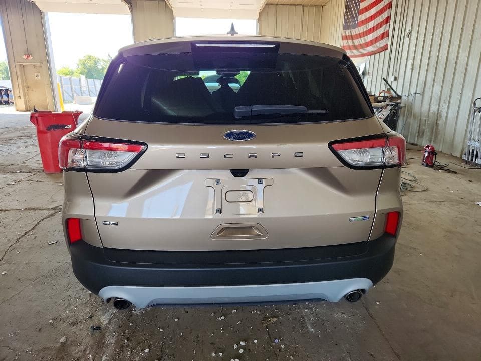 2020 FORD ESCAPE SE 6