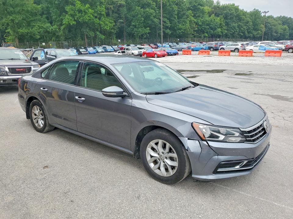 2018 VOLKSWAGEN PASSAT S 4