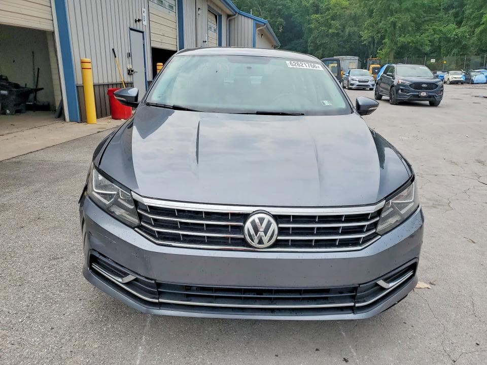 2018 VOLKSWAGEN PASSAT S 5