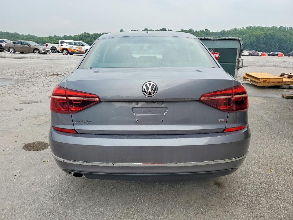 2018 VOLKSWAGEN PASSAT S 6