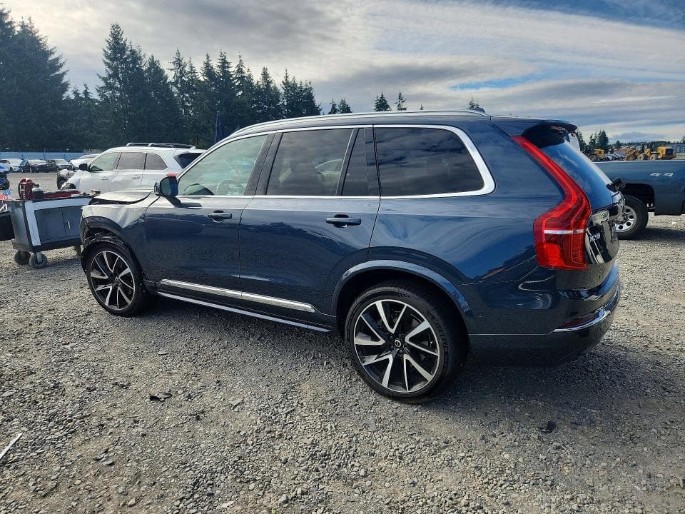 2023 VOLVO XC90 PLUS 2