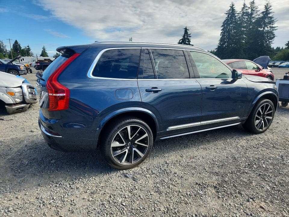 2023 VOLVO XC90 PLUS 3