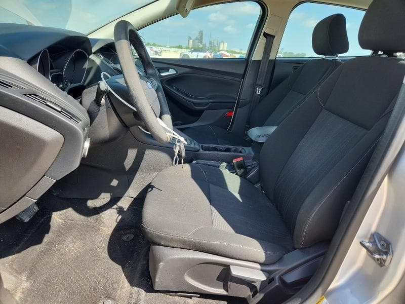 2017 FORD FOCUS SE 7