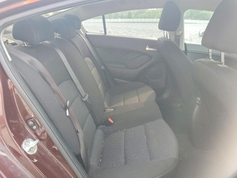 2018 KIA FORTE LX 10