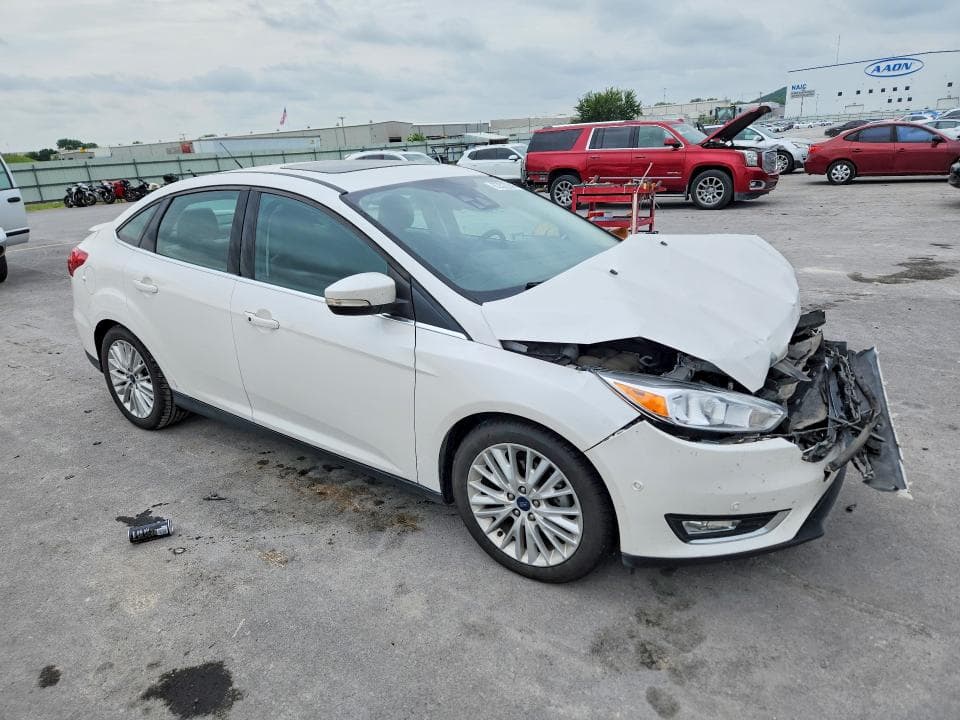 2018 FORD FOCUS TITANIUM 4