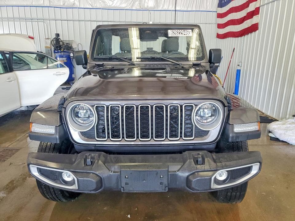 2025 JEEP WRANGLER SAHARA 5