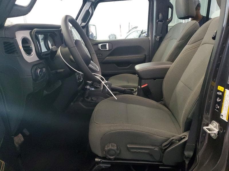 2025 JEEP WRANGLER SAHARA 7