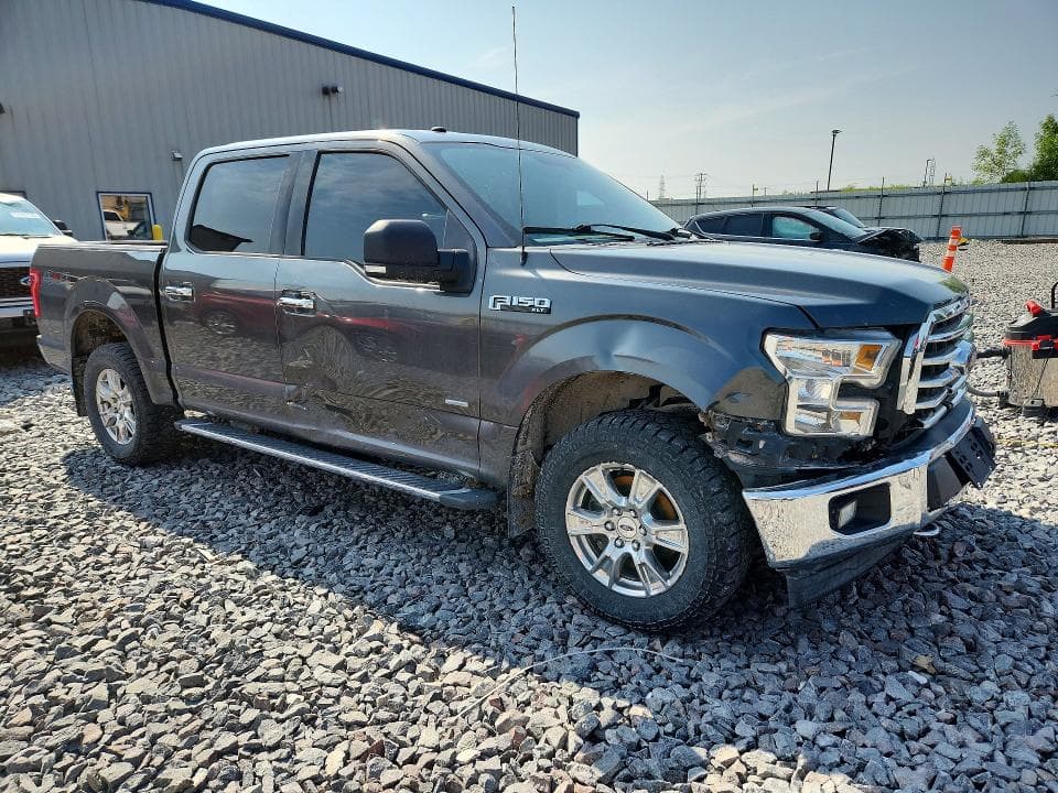 2017 FORD F150 SUPERCREW 4