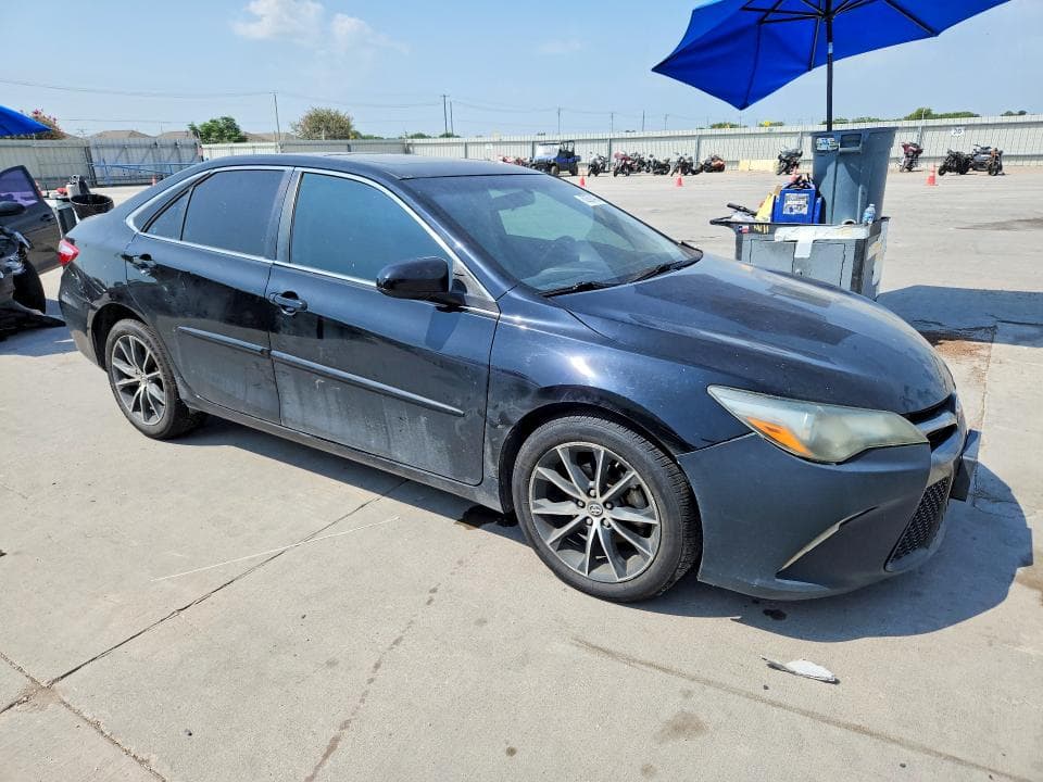 2017 TOYOTA CAMRY XSE 4