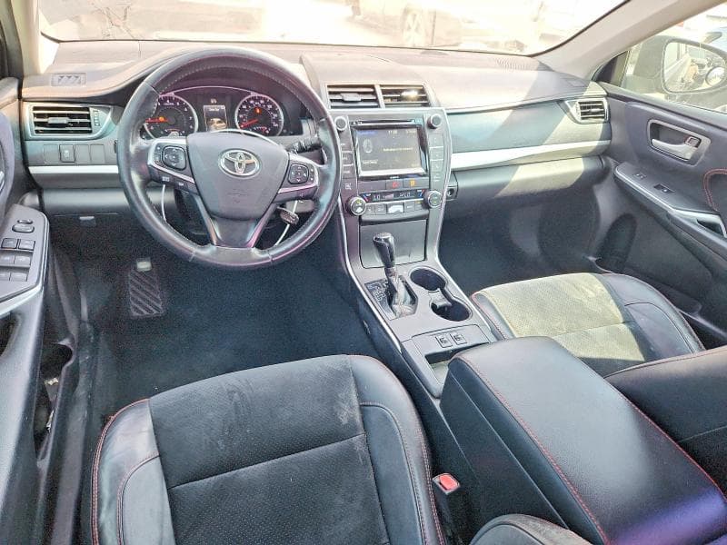 2017 TOYOTA CAMRY XSE 8