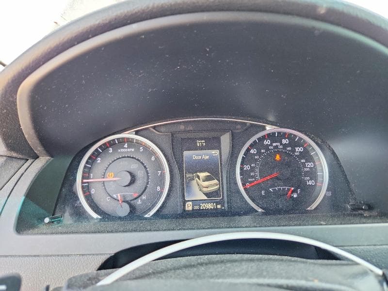 2017 TOYOTA CAMRY XSE 9