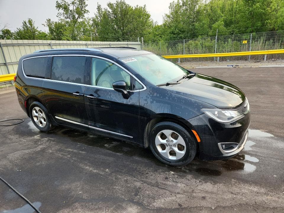 2017 CHRYSLER PACIFICA TOURING L PLUS 4