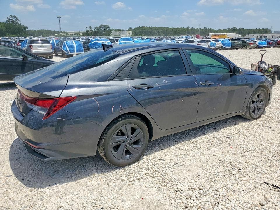 2021 HYUNDAI ELANTRA SEL 3