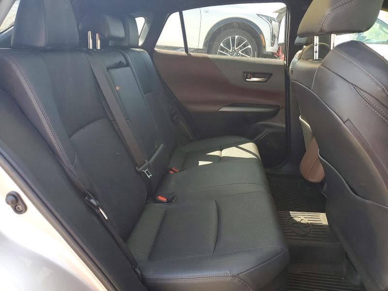 2021 TOYOTA VENZA LIMITED 11