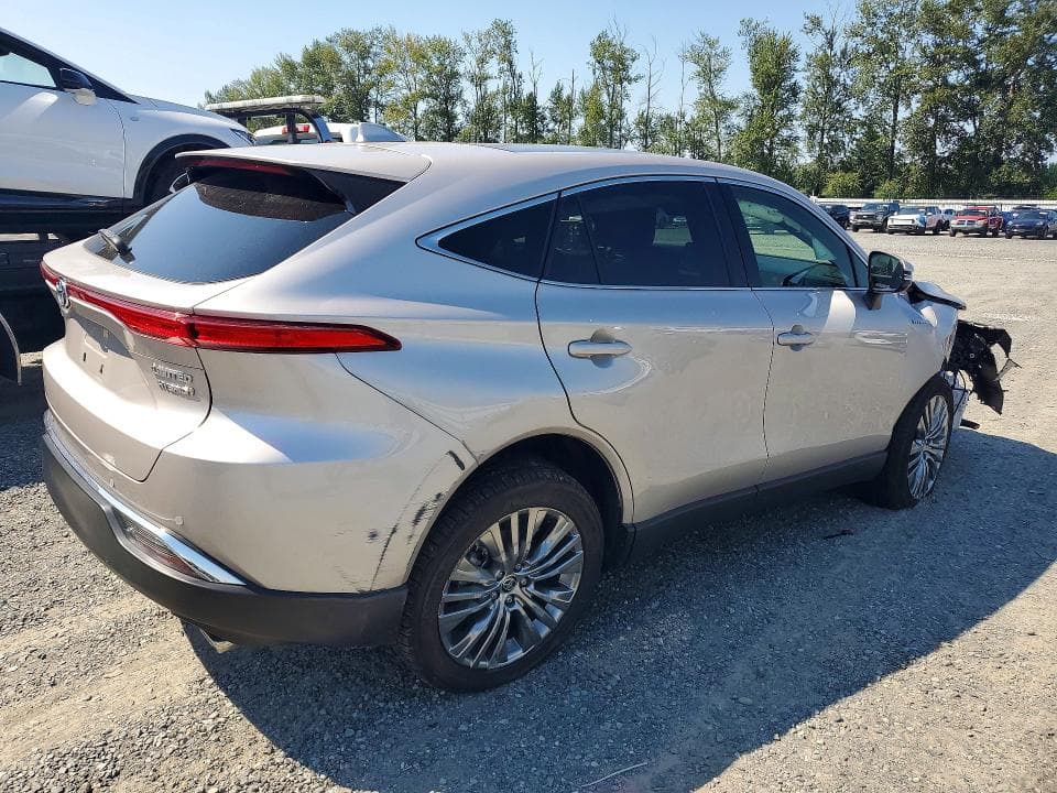 2021 TOYOTA VENZA LIMITED 3