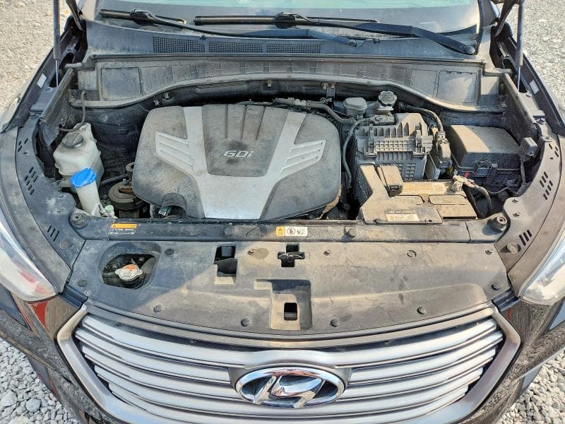 2017 HYUNDAI SANTA FE SE 12