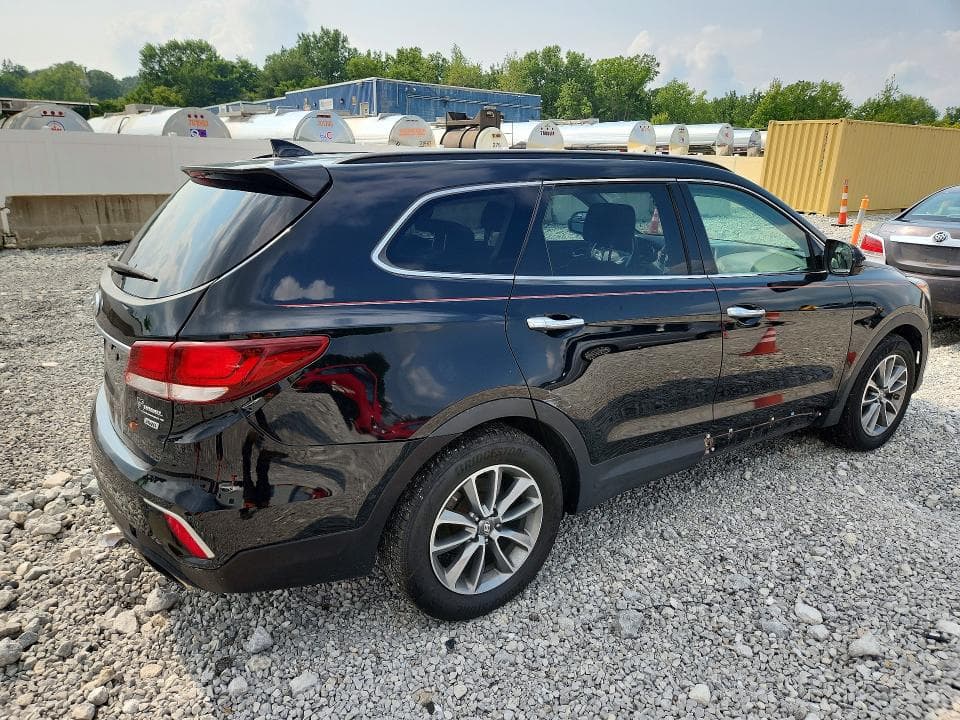 2017 HYUNDAI SANTA FE SE 3