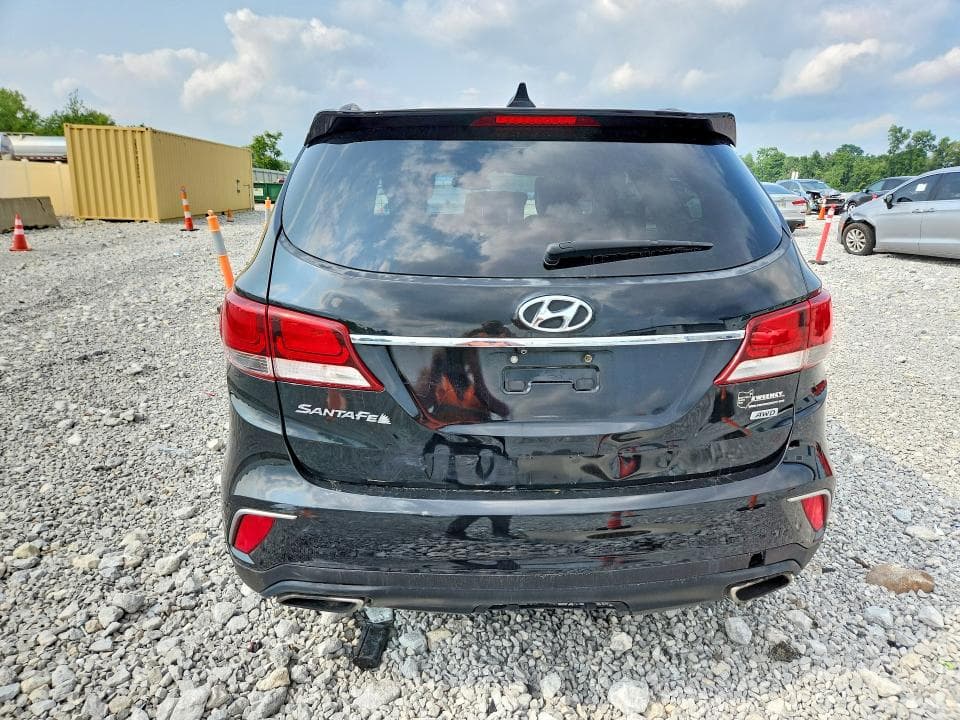 2017 HYUNDAI SANTA FE SE 6