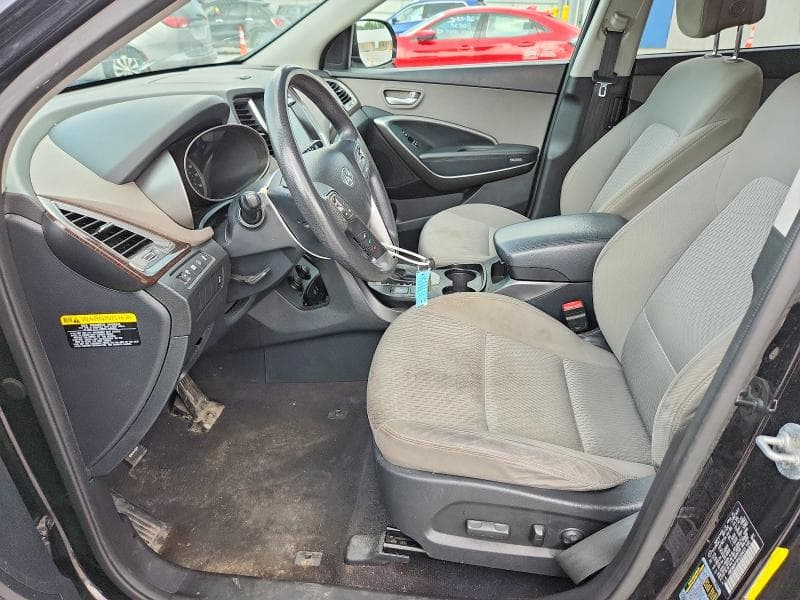 2017 HYUNDAI SANTA FE SE 7