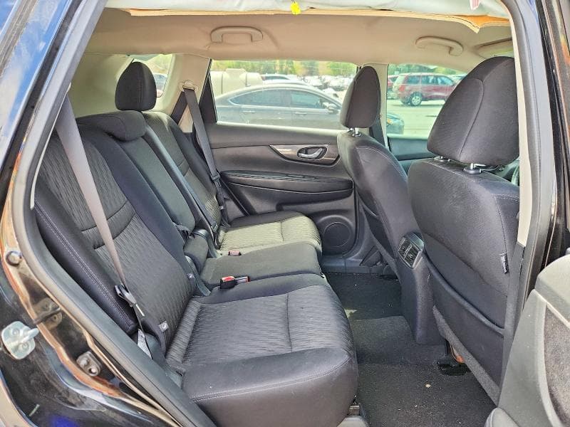 2017 NISSAN ROGUE SV 11
