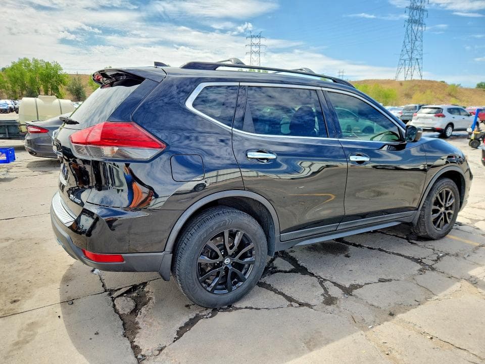 2017 NISSAN ROGUE SV 3