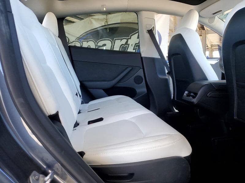 2023 TESLA MODEL Y 10