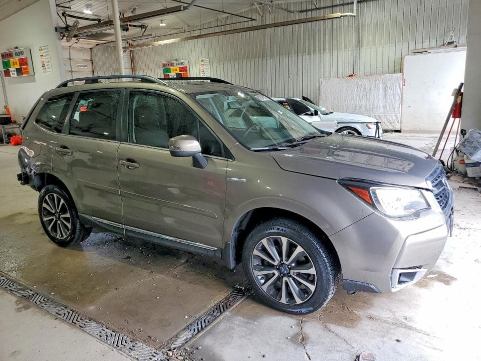 2017 SUBARU FORESTER 2.0XT TOURING 4