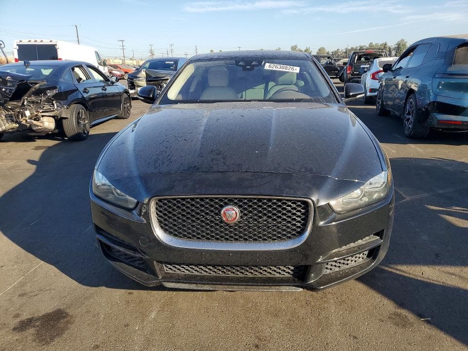 2017 JAGUAR XE PREMIUM 5