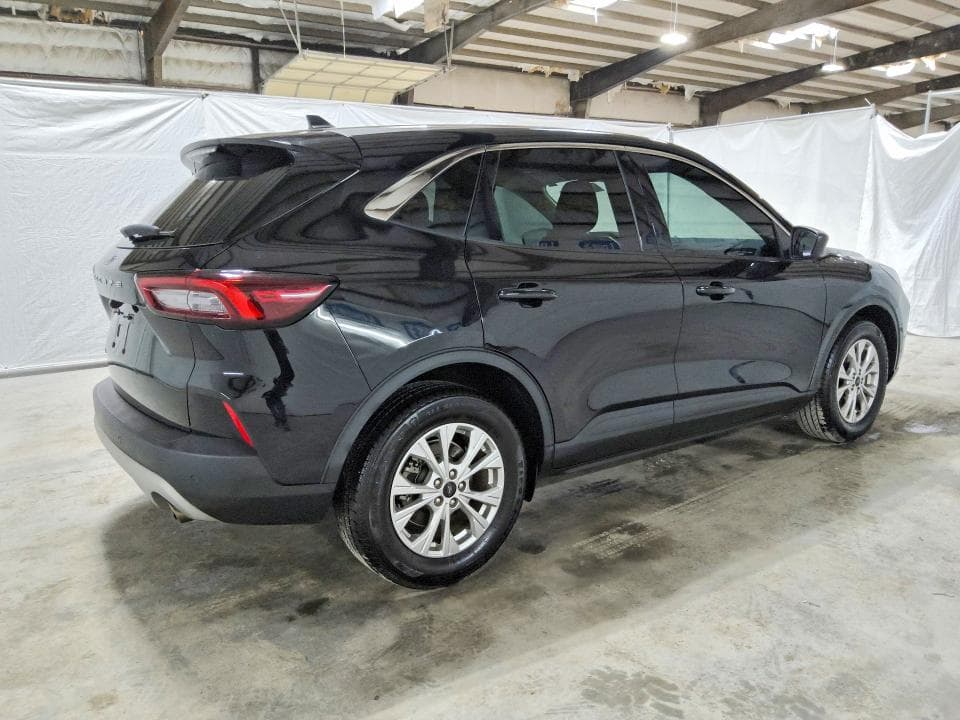 2023 FORD ESCAPE ACTIVE 3