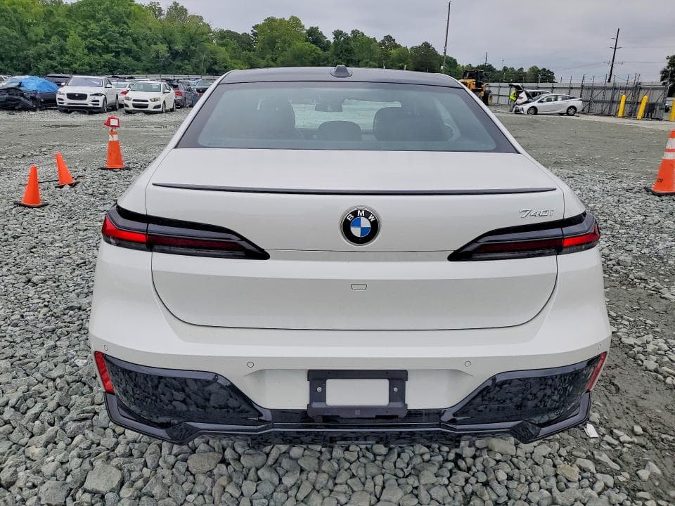 2023 BMW 740 I 6