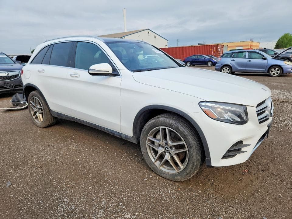 2018 MERCEDES-BENZ GLC 300 4MATIC 4