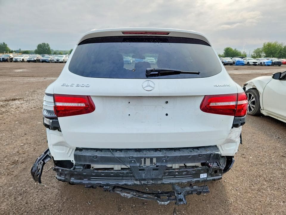 2018 MERCEDES-BENZ GLC 300 4MATIC 6