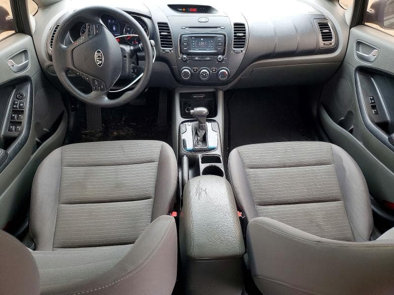 2017 KIA FORTE LX 8