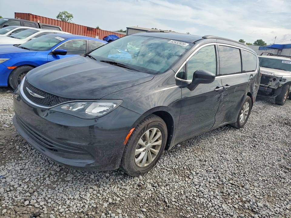 2017 CHRYSLER PACIFICA TOURING - 1