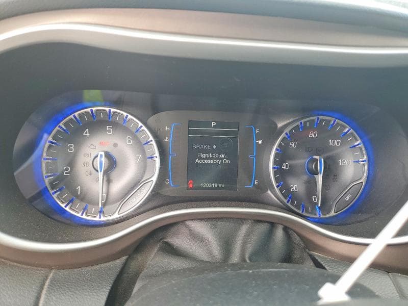 2017 CHRYSLER PACIFICA TOURING 9