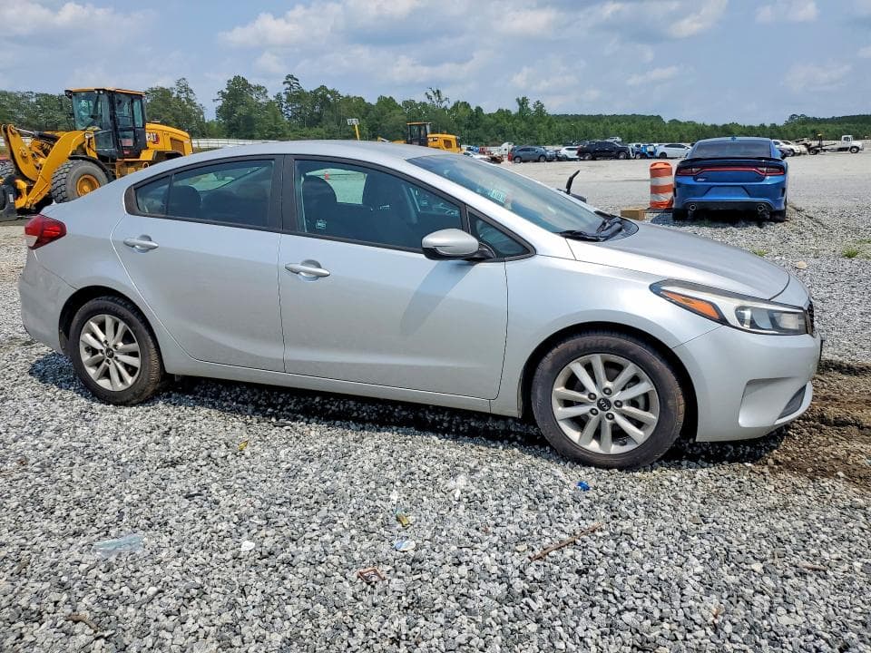 2017 KIA FORTE LX 4