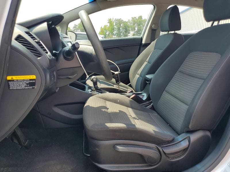 2017 KIA FORTE LX 7