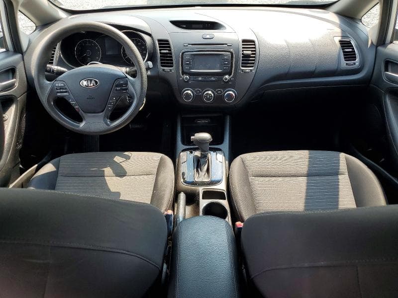 2017 KIA FORTE LX 8