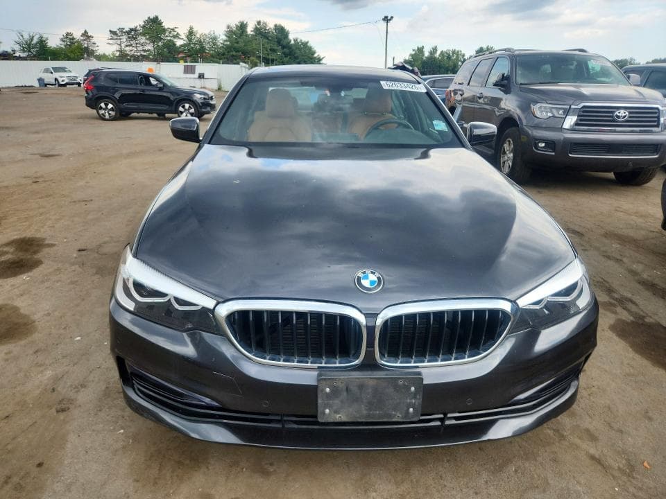 2018 BMW 530 XI 5