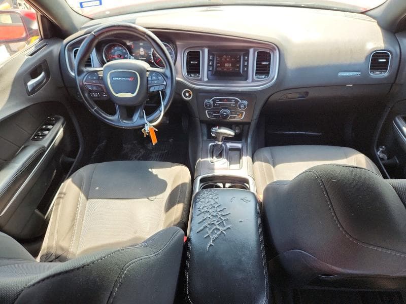 2017 DODGE CHARGER SE 8