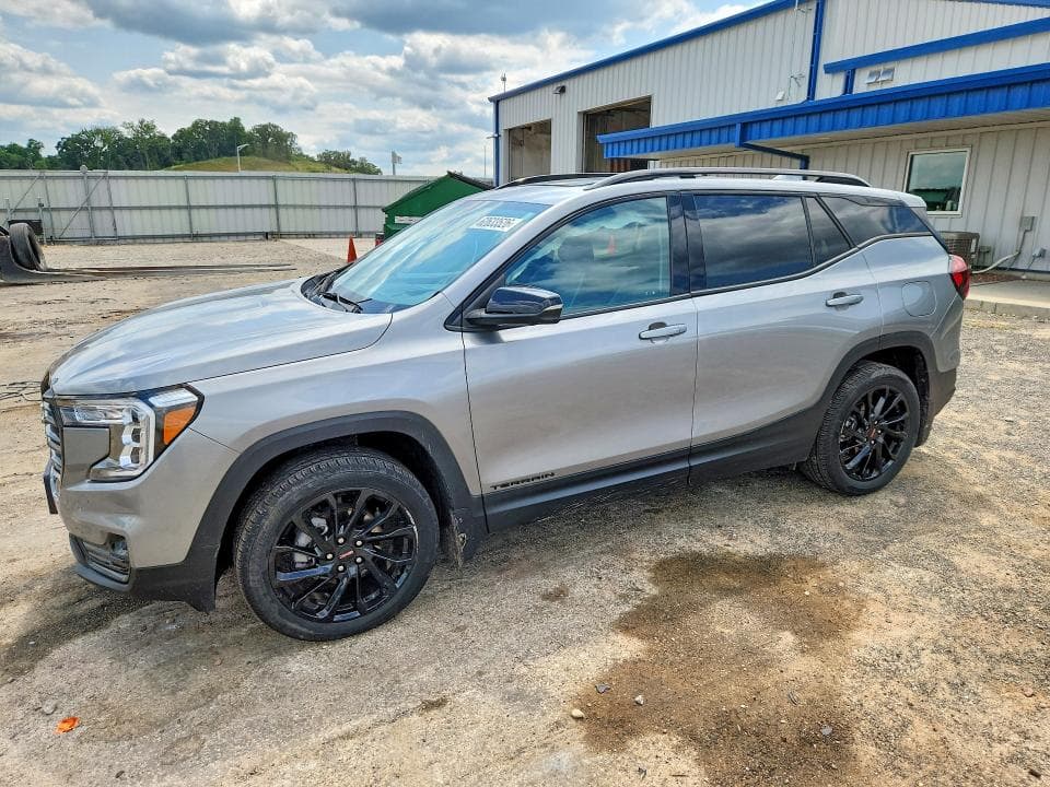 2023 GMC TERRAIN SLT - 1