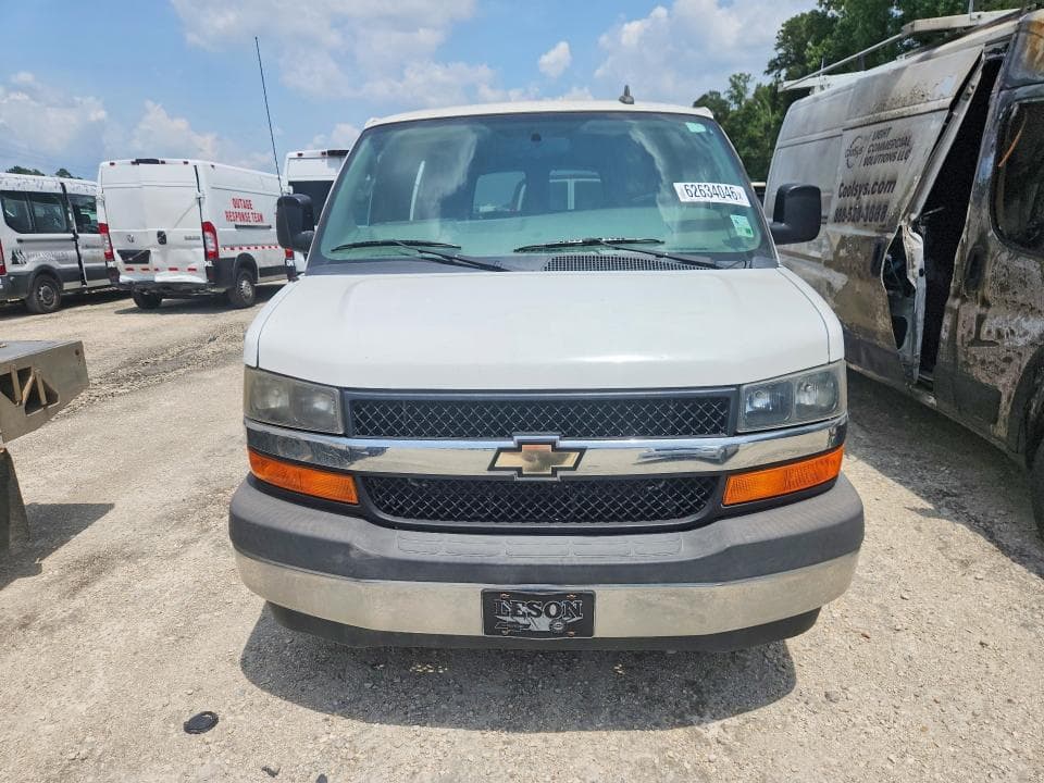 2017 CHEVROLET VAN 5