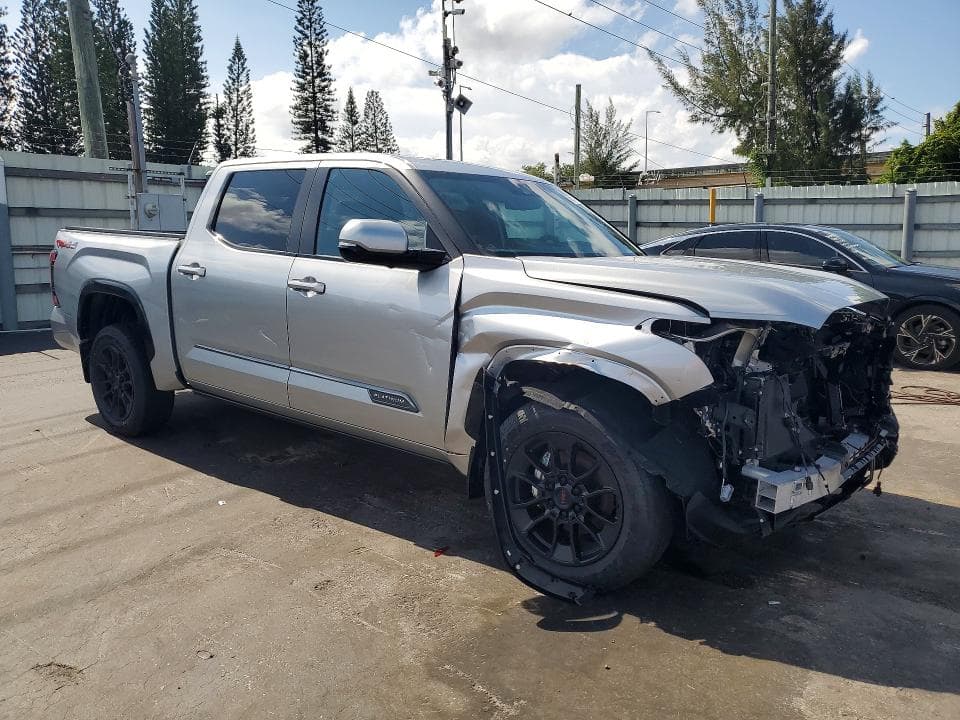 2026 TOYOTA TUNDRA PLATINUM 4