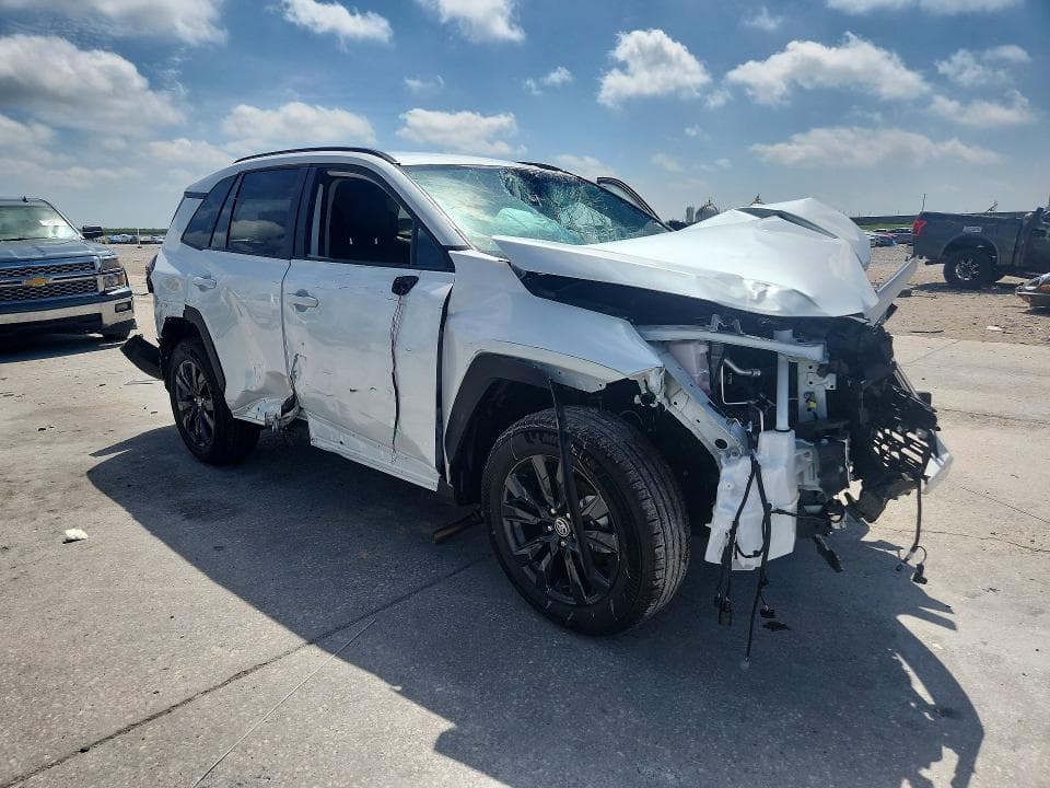 2026 TOYOTA RAV4 XLE PREMIUM 4