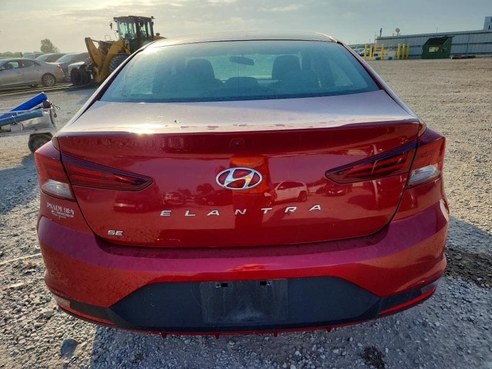 2019 HYUNDAI ELANTRA SE 6