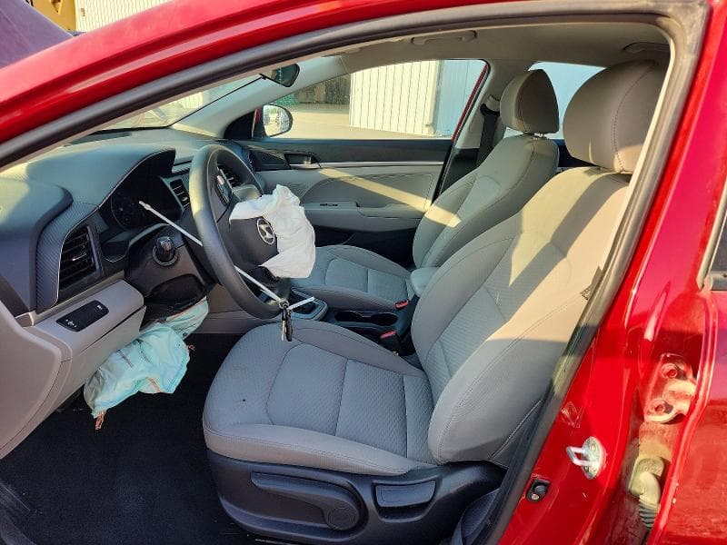 2019 HYUNDAI ELANTRA SE 7