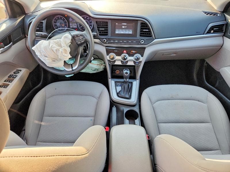 2019 HYUNDAI ELANTRA SE 8